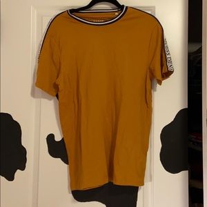 Mustard Guess T-Shirt